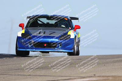 media/Oct-26-2025-CalClub SCCA (Sun) [[8ce1e69566]]/Group 2/Grapevine/